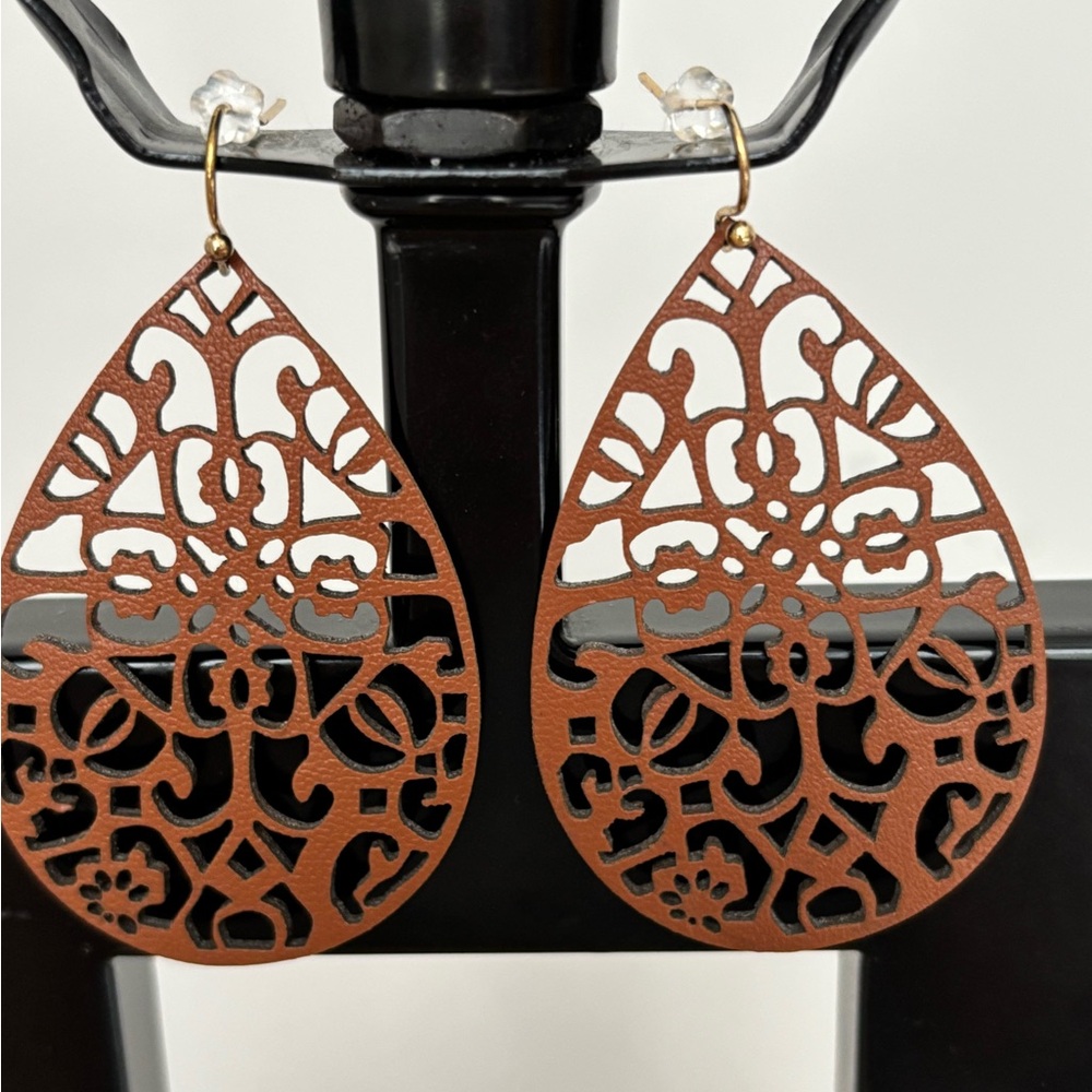 Brown Filigree Teardrop Earrings/ Gold Tone